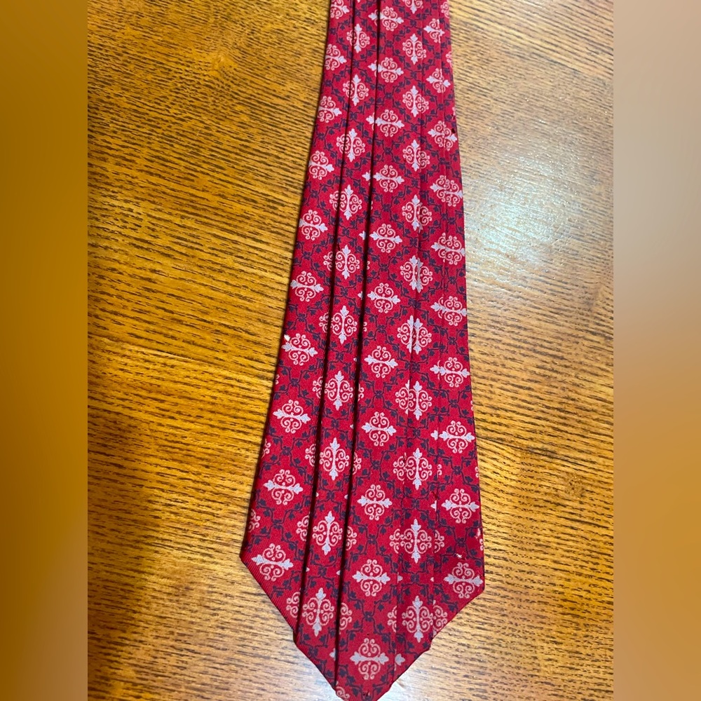 Wembley Vintage 100% Silk Red with Designs Neck Tie